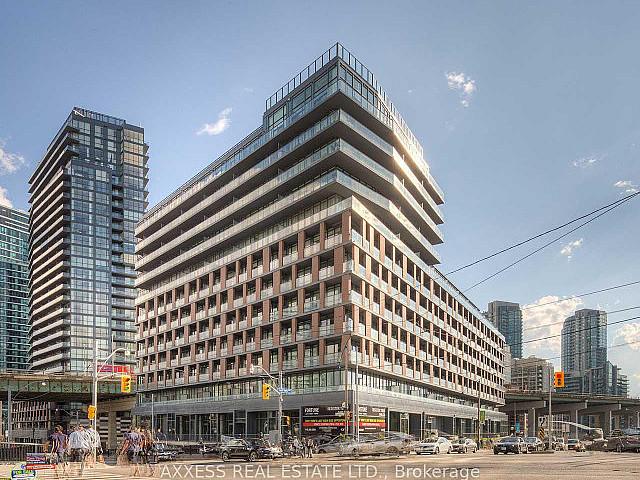 Fort York Blvd & Bathurst Str 1+1 Bdr 1 Bth
