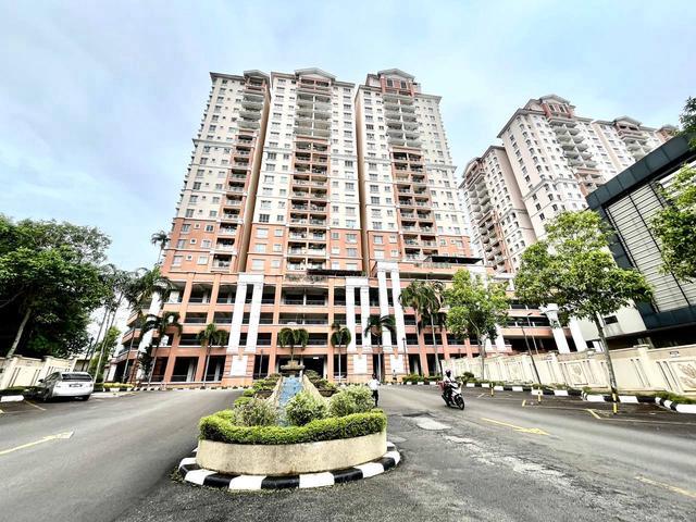 Fortune Park Lake Facing 2 Carparks Big Unit