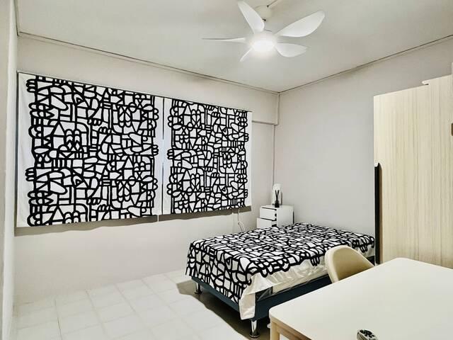 For 1 Male: 1 Pax Clean and Spacious Common Room near Tampines MRT