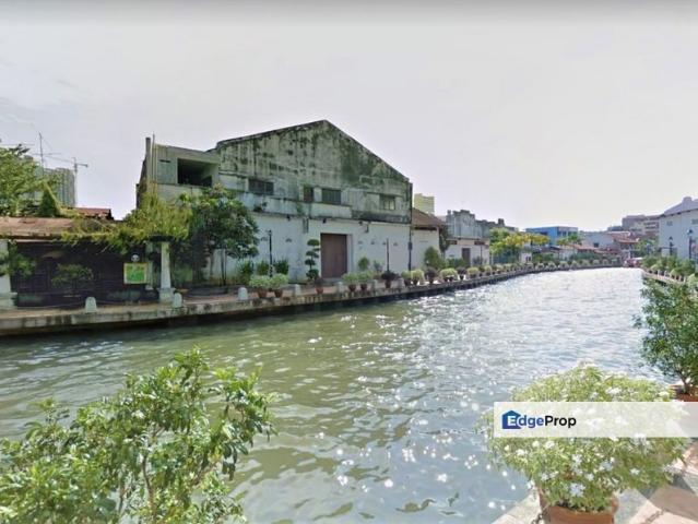 For Sale 2 Storey Building attached with Melaka Riverside
