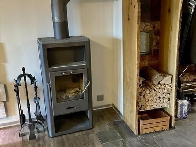 FOR A SINGLE PERSON IN AESCHLEN OB GUNTEN BE, FURNISHED