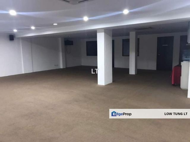 WAREHOUSE FOR SALE AT JALAN PENDAFTAR U1/54