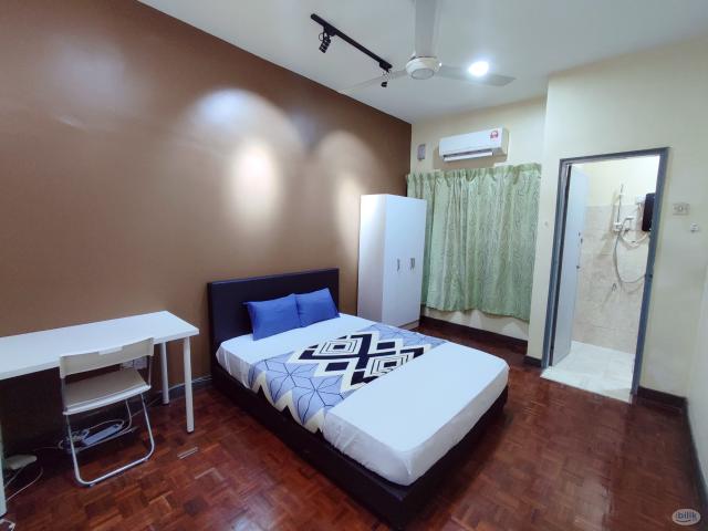 For Female middle room at uptown Damansara