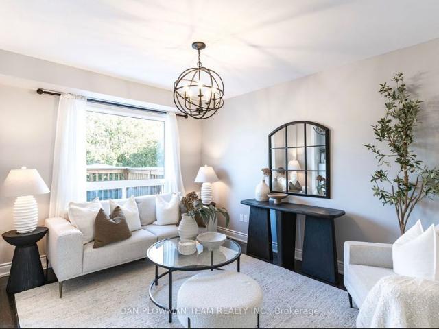 For Lease 3 Teddington Crescent, Whitby, Ontario