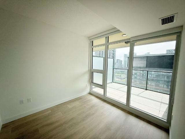 For Lease 3 Concord Cityplace Way Unit# 1901, Toronto, Ontario