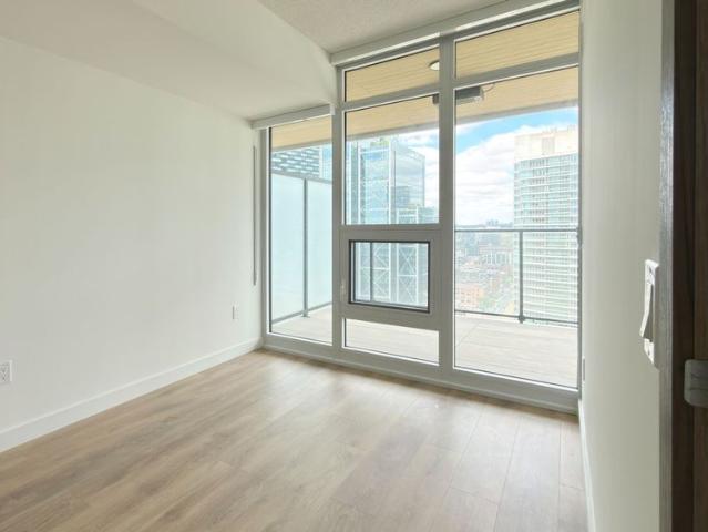 For Lease 3 Concord CityPlace Way Unit# 2805, Toronto, Ontario
