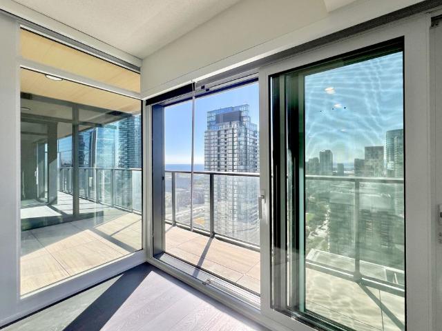 For Lease 3 Concord Cityplace Way Unit# 3212, Toronto, Ontario