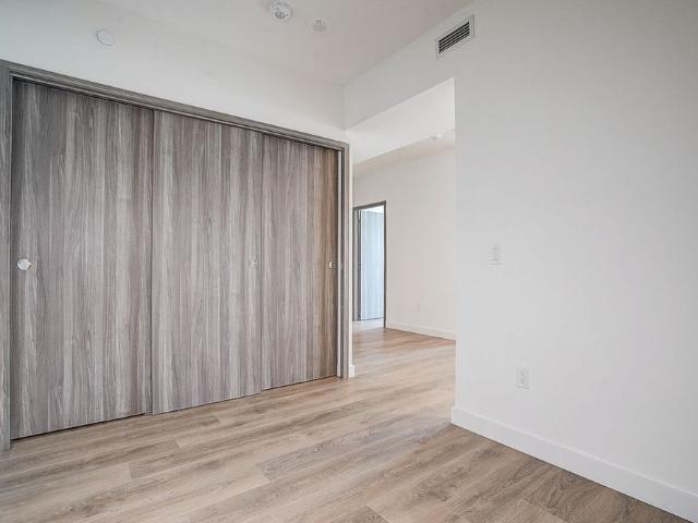 For Lease 3 Concord cityplace Way Unit# 332, Toronto, Ontario