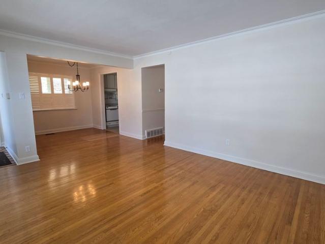 For Lease 3 Ridge Point Crescent, Toronto, Ontario