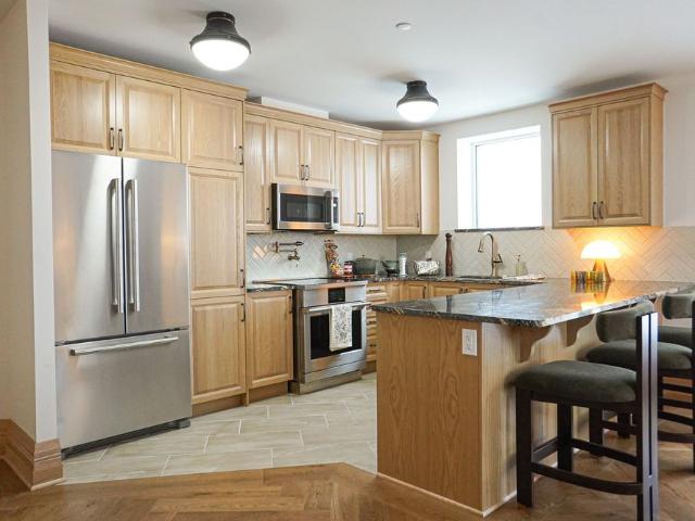 For Lease 1050 Canadian Shield Avenue Unit# #345, Kanata, Ontario