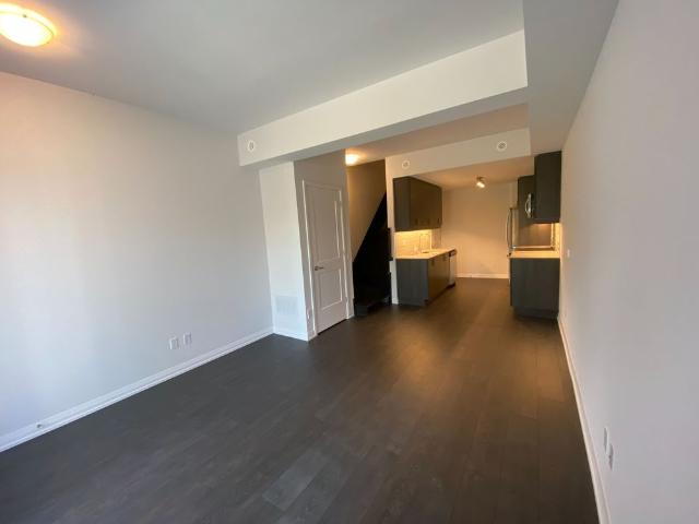 For Lease 1050 Portage Parkway Unit# Th32, Vaughan, Ontario