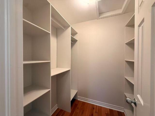 For Lease 1054 Chateau Court, Mississauga, Ontario