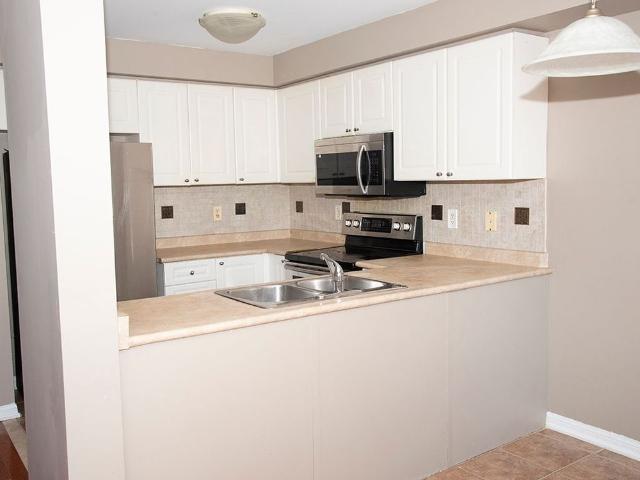 For Lease 1054 Southport Drive, Oshawa, Ontario