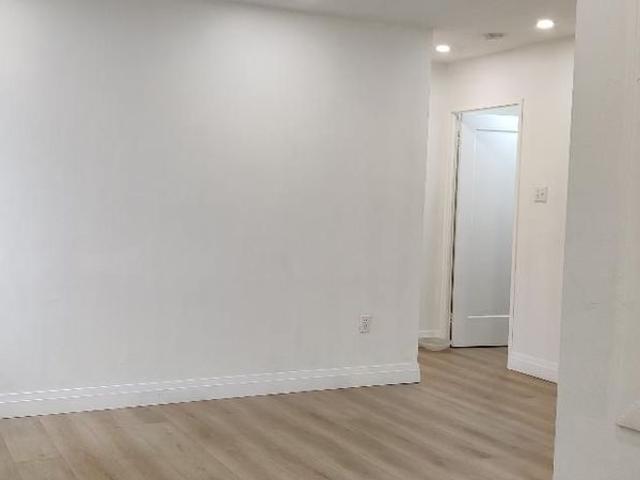 For Lease 1055A FORESTWOOD G Drive Unit# 103, Mississauga, Ontario