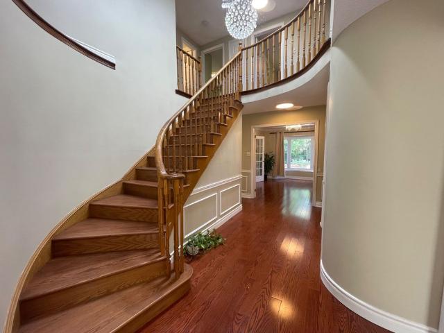 For Lease 106 Milbourne Crescent, Oakville, Ontario