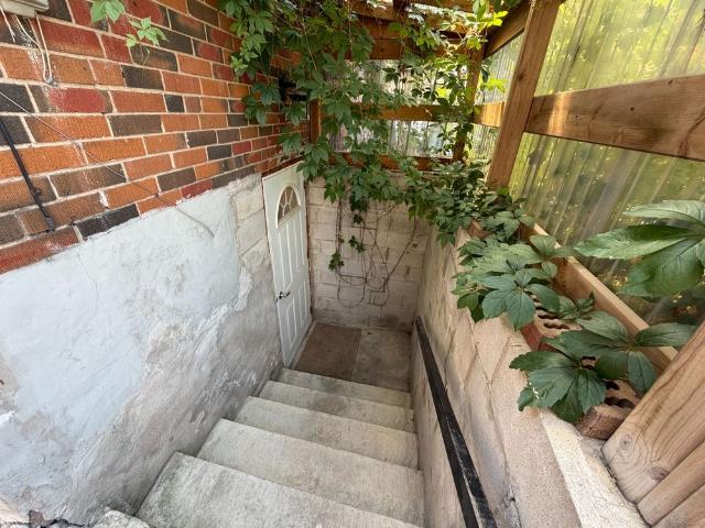 For Lease 1074 Briar Hill Avenue Unit# Bsmt, Toronto, Ontario
