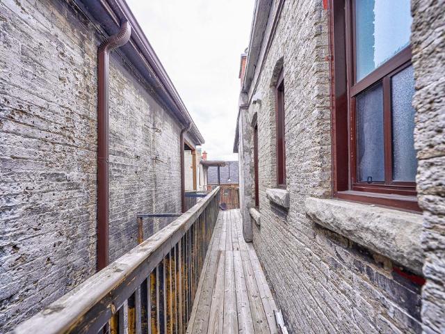 For Lease 1074 St Clair Avenue Unit# 4, Toronto, Ontario