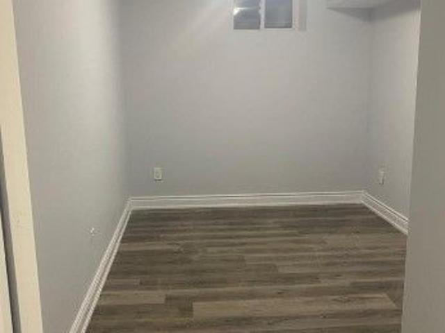 For Lease 107 Castle Oaks Crossing, Brampton, Ontario