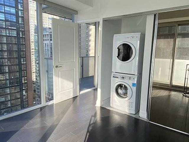 For Lease 1080 Bay Street Unit# 1808, Toronto, Ontario