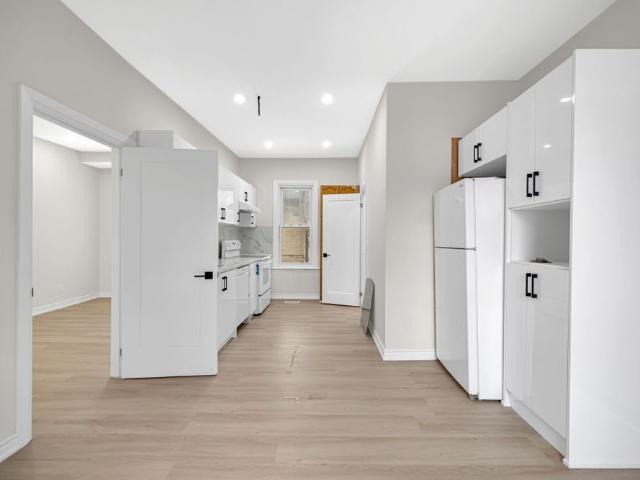 For Lease 108 Lindsay Street Unit# Unit B, Kawartha Lakes, Ontario