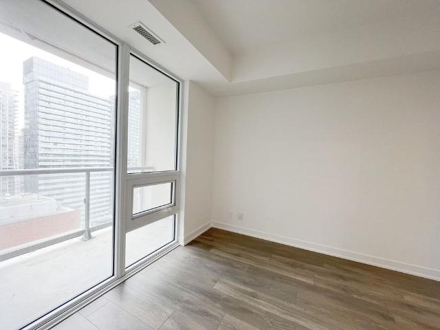 For Lease 108 Peter Street Unit# 2206, Toronto, Ontario