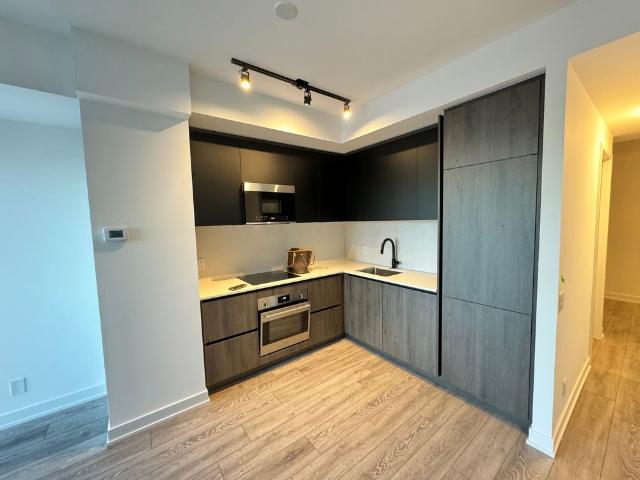 For Lease 108 Peter Street Unit# 3515, Toronto, Ontario