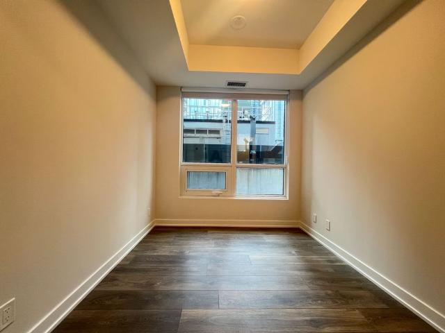 For Lease 108 Peter Street Unit# 816, Toronto, Ontario