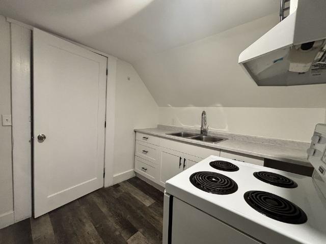 For Lease 1091 Highland Ave Avenue Unit# 1, Windsor, Ontario