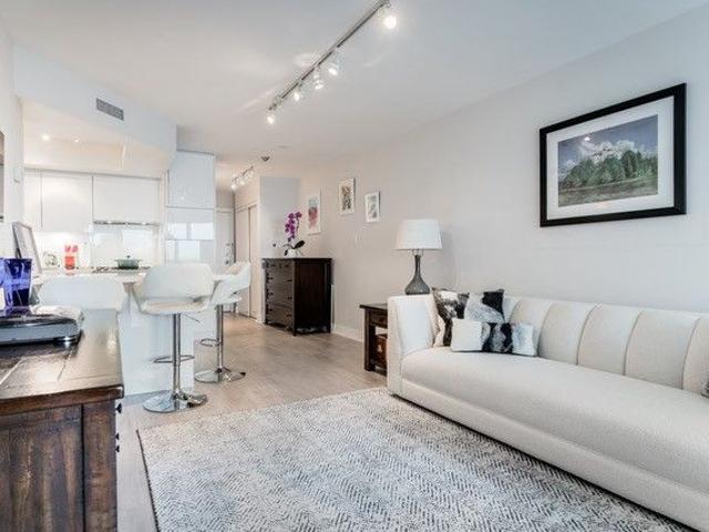 For Lease 1001 Bay Street Unit# 2219, Toronto, Ontario
