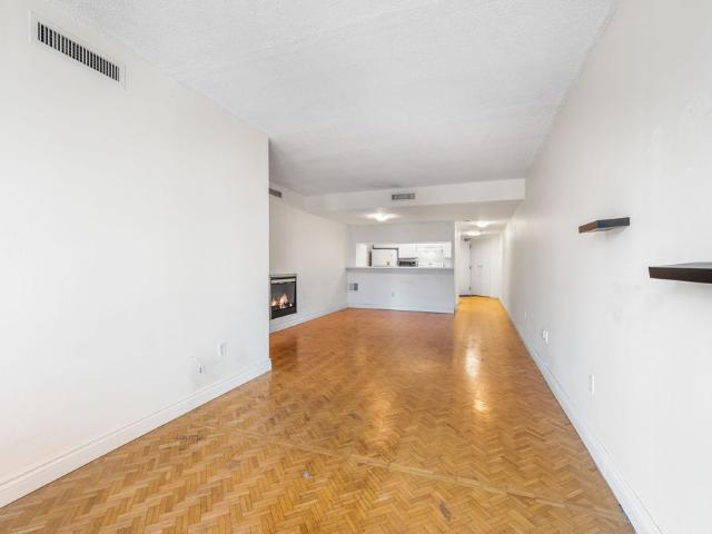 For Lease 1001 Bay Street Unit# 2709, Toronto, Ontario