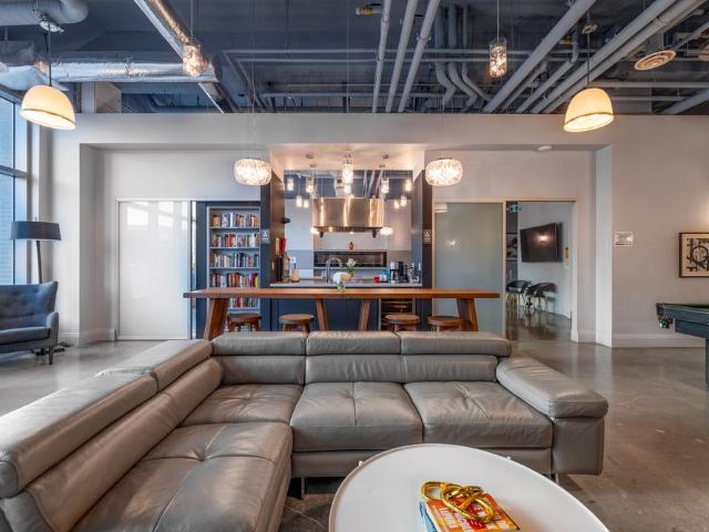 For Lease 100 Bond Street Unit# 305, Oshawa, Ontario