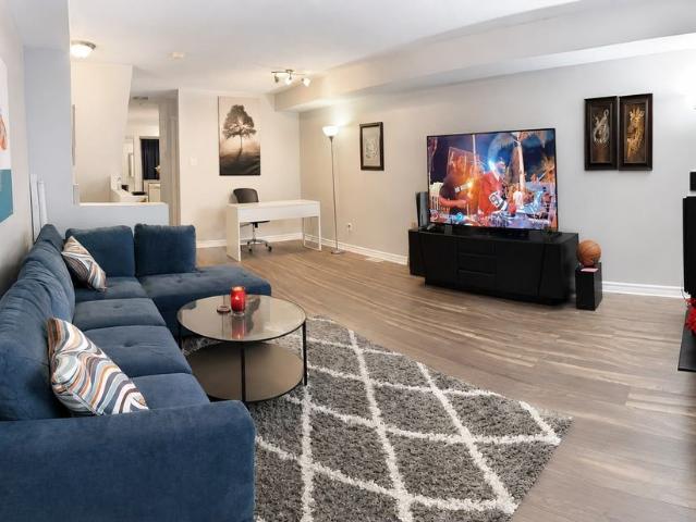 For Lease 100 Brentmore Private, Orleans Cumberland and Area, Ontario