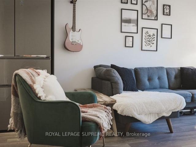 For Lease 100 Eagle Rock Way Unit# 414, Vaughan, Ontario