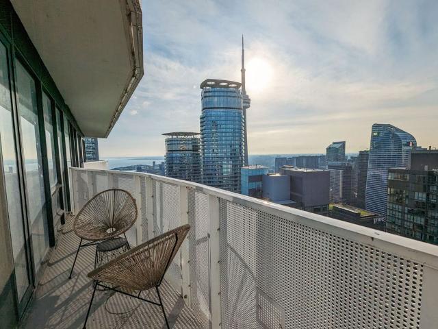 For Lease 100 Harbour Street Unit# 6103, Toronto, Ontario