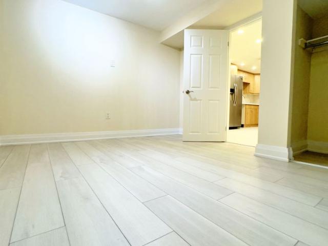 For Lease 100 Larratt Lane Unit# BMT, Richmond Hill, Ontario