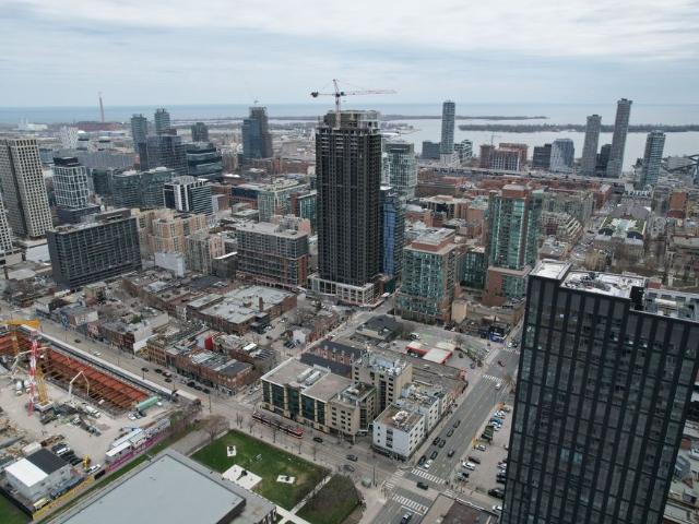 For Lease 100 Queen Street Unit# 1507, Toronto, Ontario