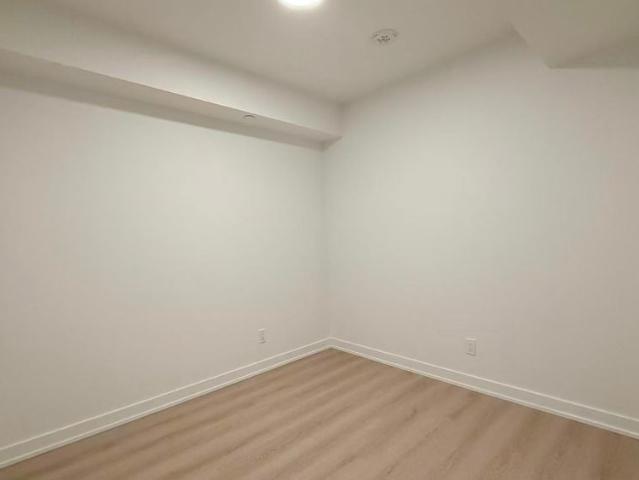For Lease 100 Queen Street Unit# 1508, Toronto, Ontario