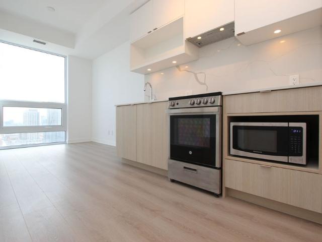 For Lease 100 Queen Street Unit# 2605, Toronto, Ontario