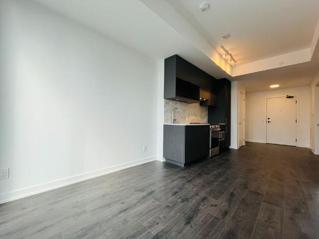 For Lease 100 Queen Street Unit# 2607, Toronto, Ontario