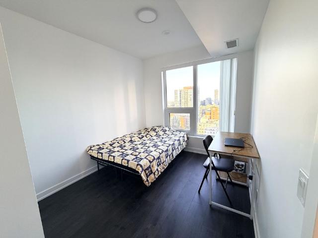 For Lease 100 Queen Street Unit# 2307, Toronto, Ontario