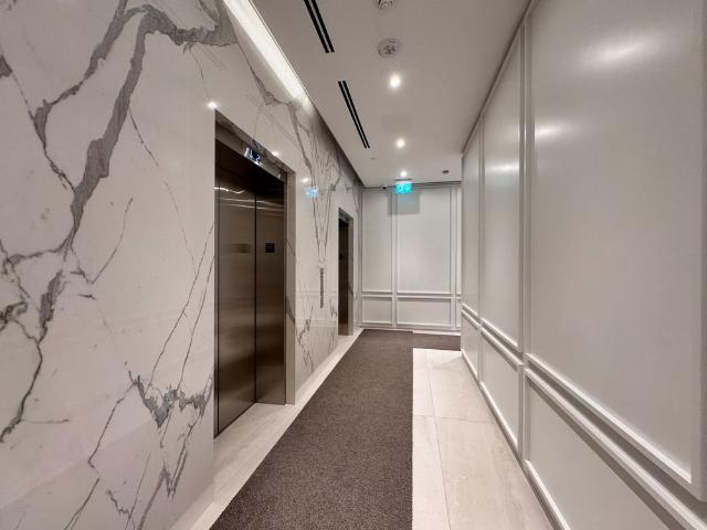 For Lease 100 Queen Street Unit# 3502, Toronto, Ontario