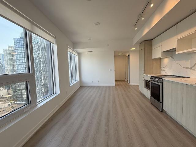 For Lease 100 Queen Street Unit# 3206, Toronto, Ontario