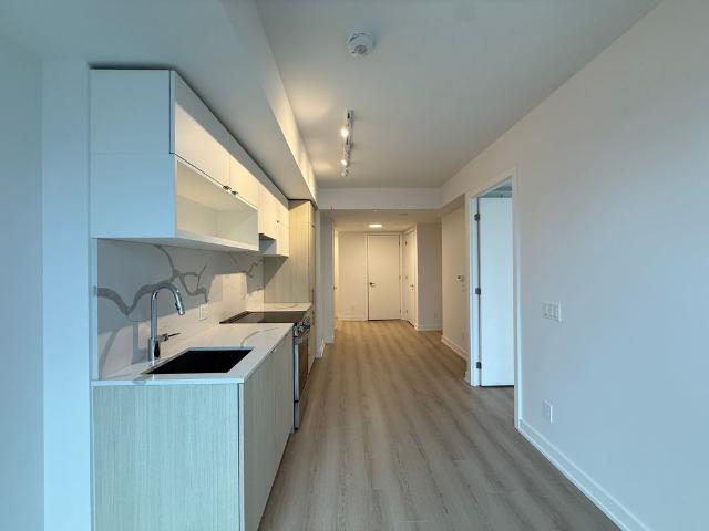 For Lease 100 Queen Street Unit# 901, Toronto, Ontario