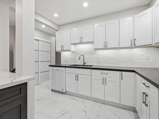 For Lease 100 Quigley Road Unit# 9, Hamilton, Ontario