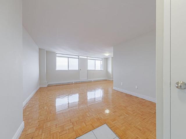 For Lease 100 Rowena Drive Unit# 603, Toronto, Ontario