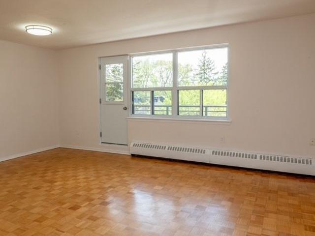 For Lease 1017 Seneca Avenue Unit# 508, Mississauga, Ontario