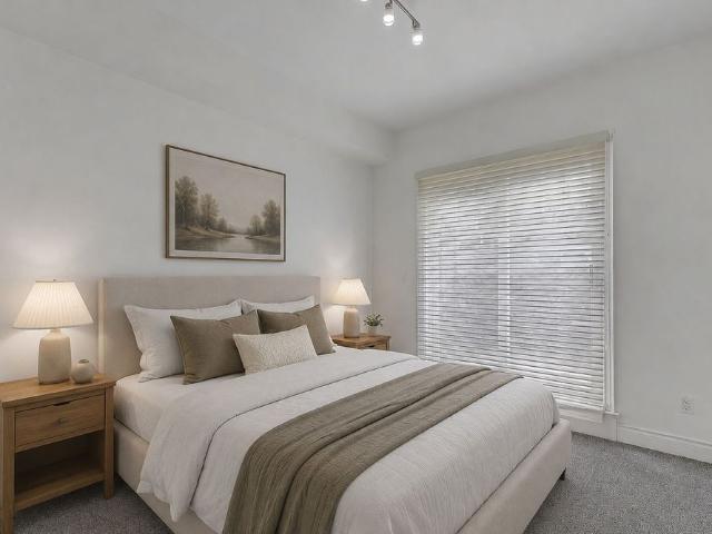 For Lease 1019A College Street, Toronto, Ontario