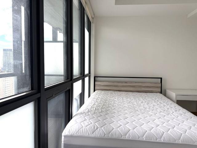 For Lease 101 Charles Street Unit# 2010, Toronto, Ontario