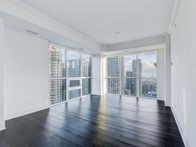 For Lease 101 Erskine Avenue Unit# 2907, Toronto, Ontario
