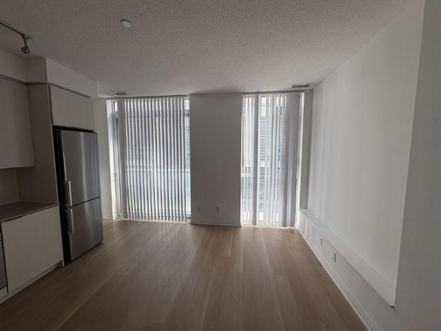 For Lease 101 Erskine Avenue Unit# 308, Toronto, Ontario